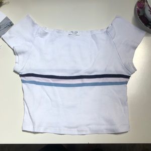 cropped shirt with simple stripe